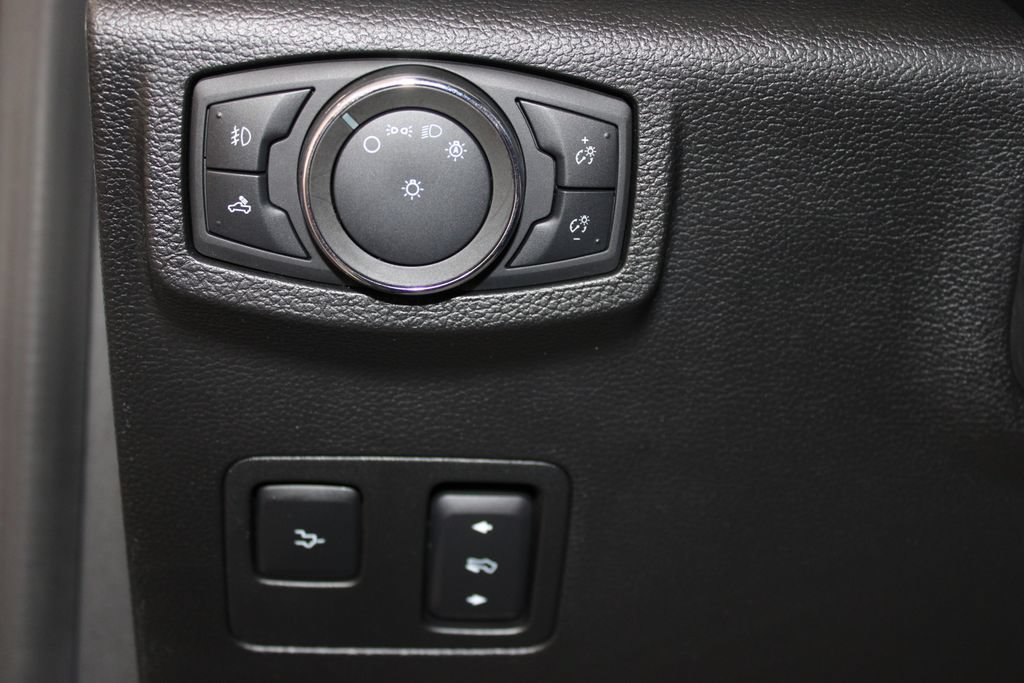 Used 2020 Ford F350 Platinum AWD/4WD image 22