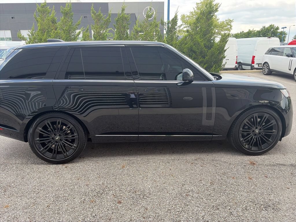 Certified 2023 Land Rover Range Rover SE AWD/4WD image 5