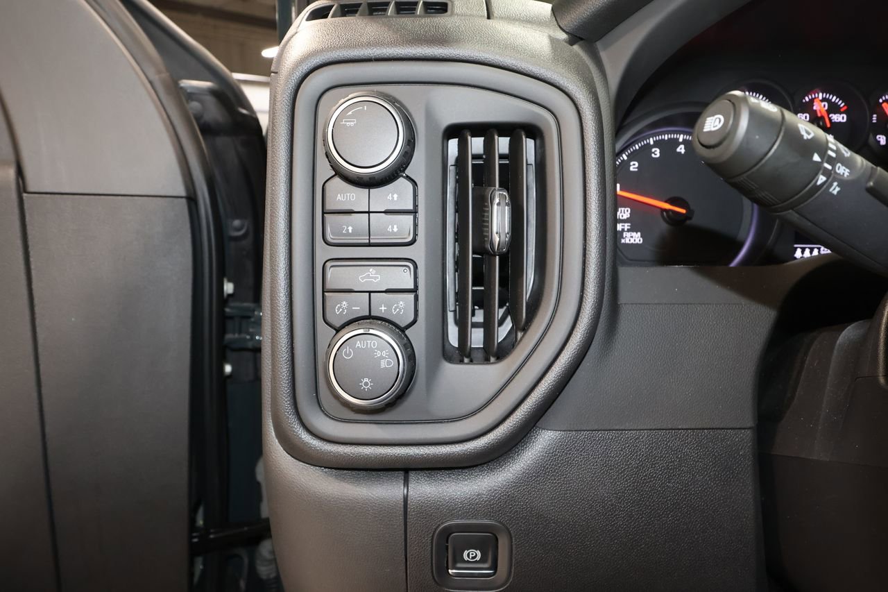 Certified 2025 Chevrolet Silverado 1500 Custom Trail Boss image 11