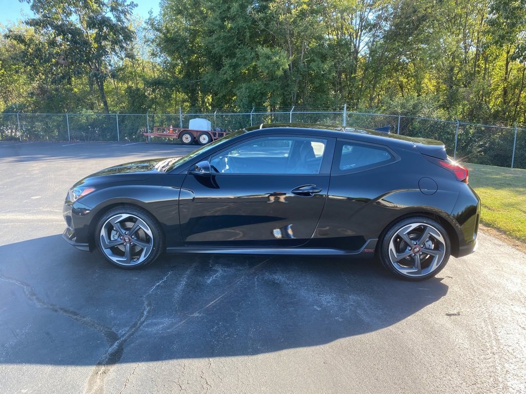Used 2019 Hyundai Veloster Turbo image 2