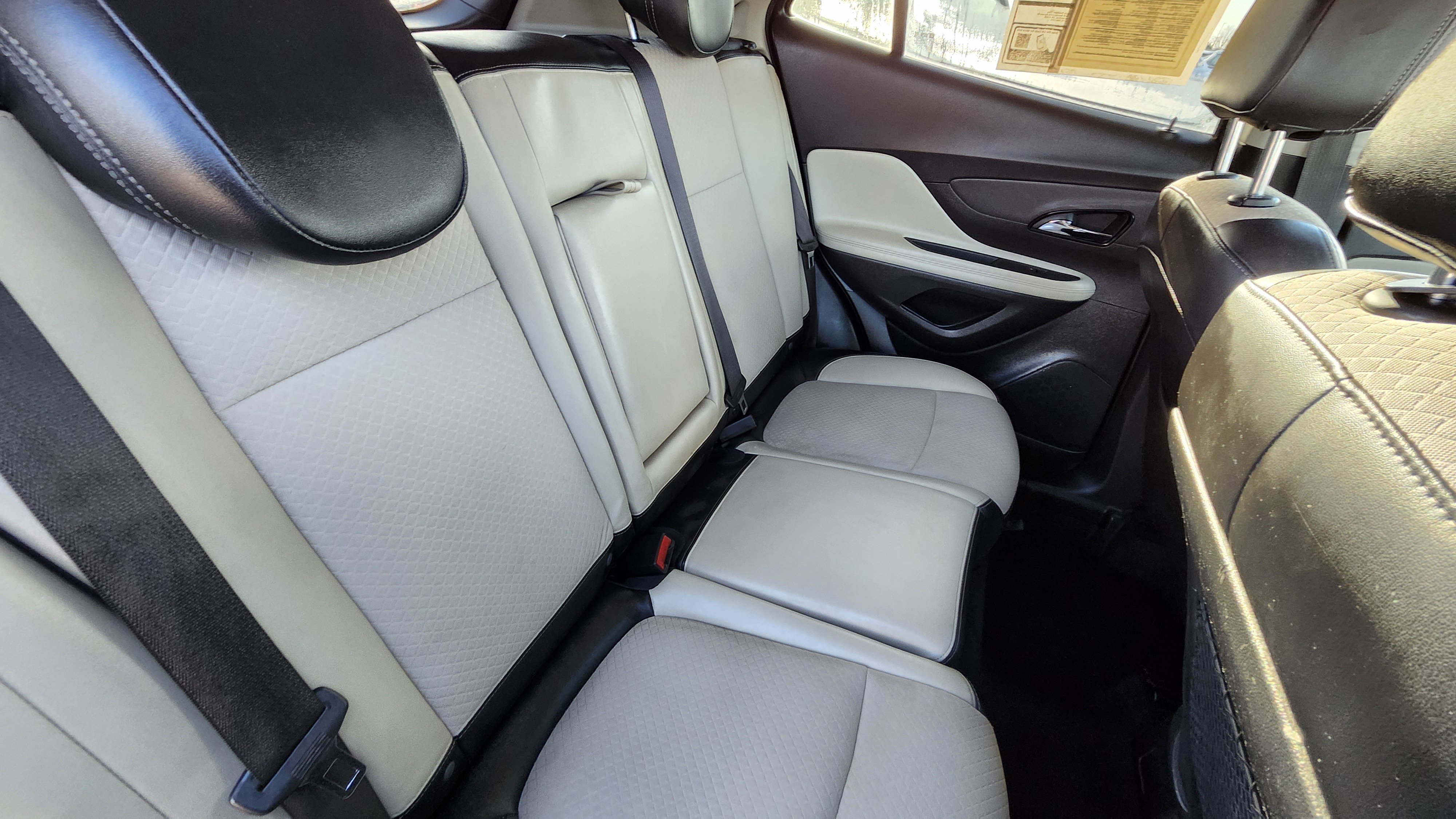 Used 2019 Buick Encore Preferred image 19