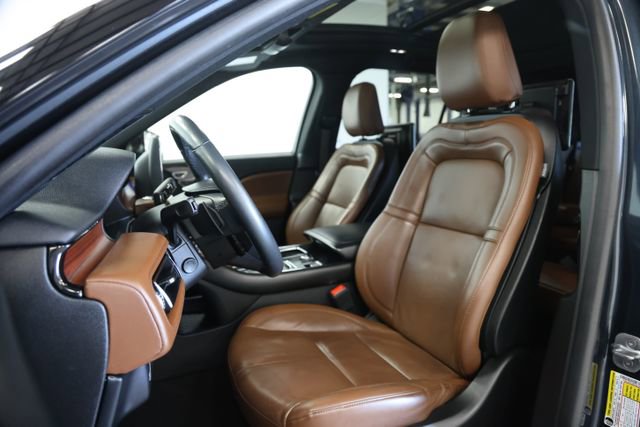 Used 2022 Lincoln Aviator Grand Touring w/ Equipment Group 301A AWD/4WD image 22