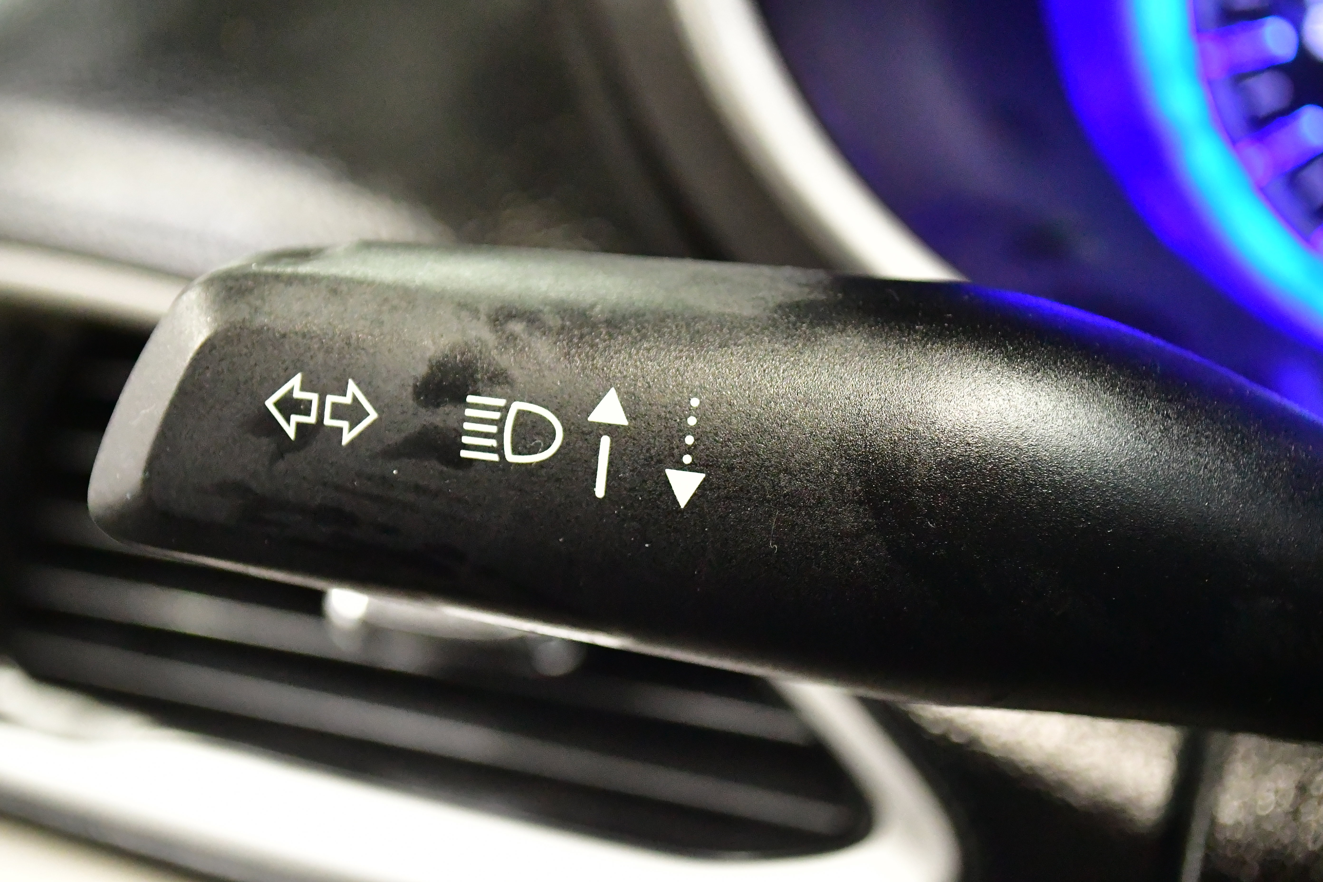 Used 2023 Chrysler Pacifica Touring-L FWD image 22