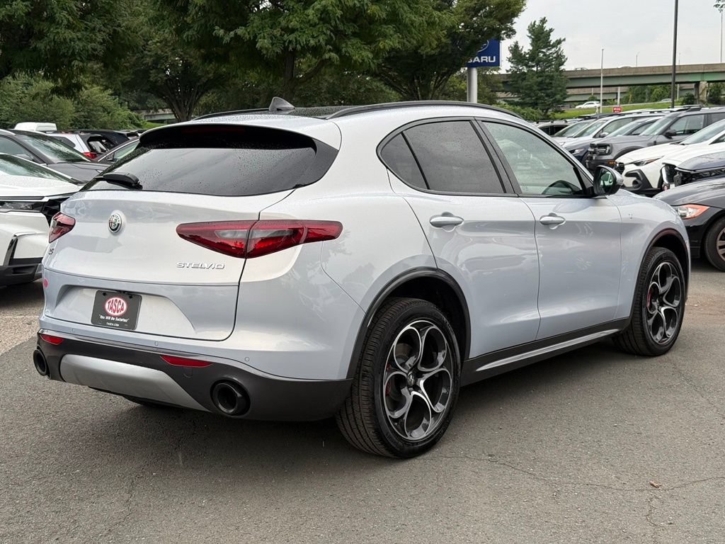 Used 2023 Alfa Romeo Stelvio Ti w/ Active Assist Plus Package AWD/4WD image 8