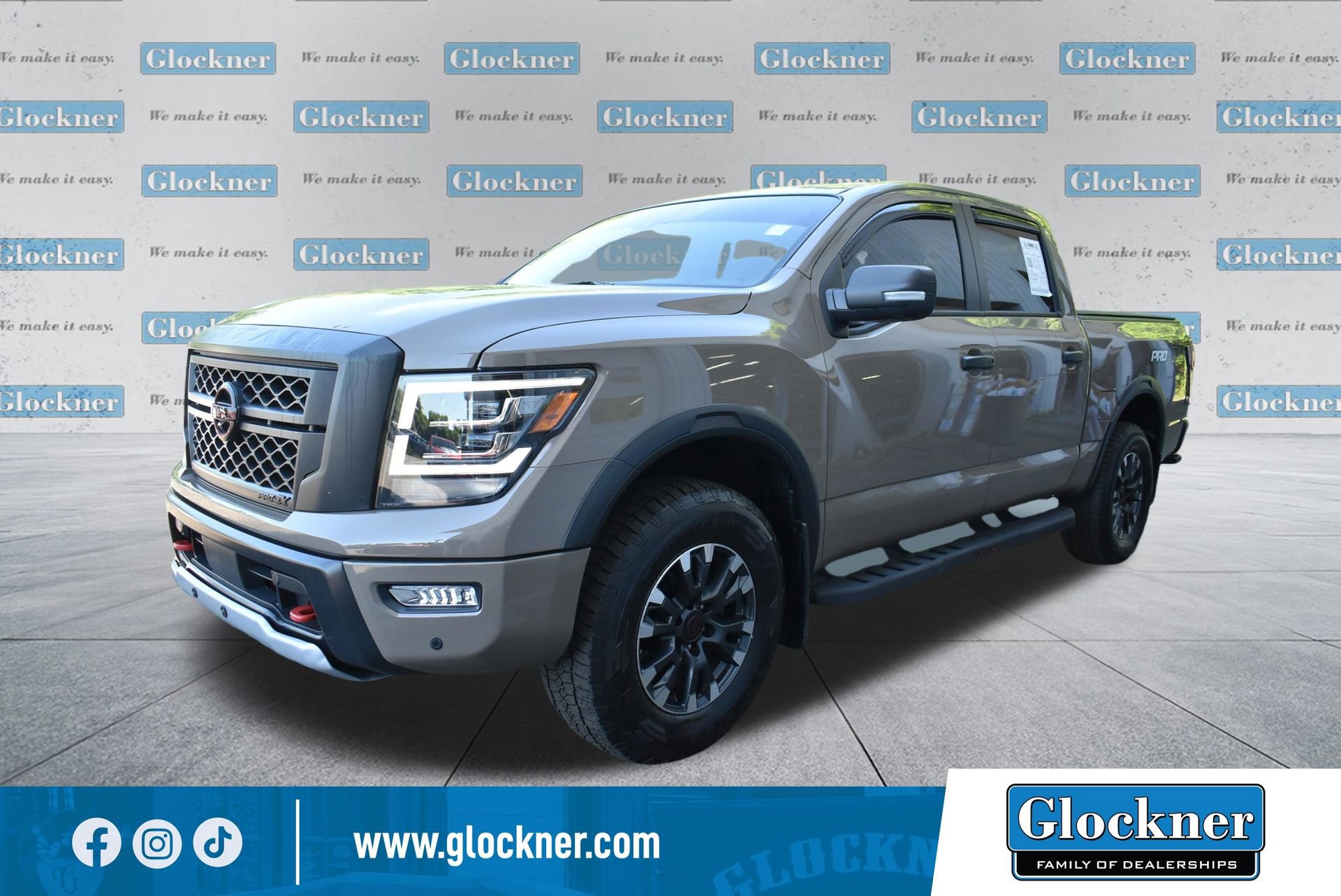 Used 2024 Nissan Titan PRO-4X w/ Pro-4x Convenience Package AWD/4WD image 1