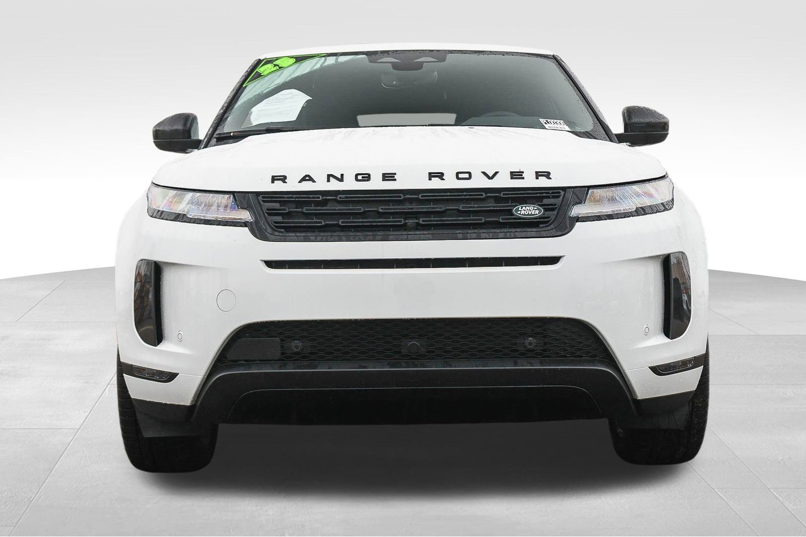 Used 2025 Land Rover Range Rover Evoque S image 2