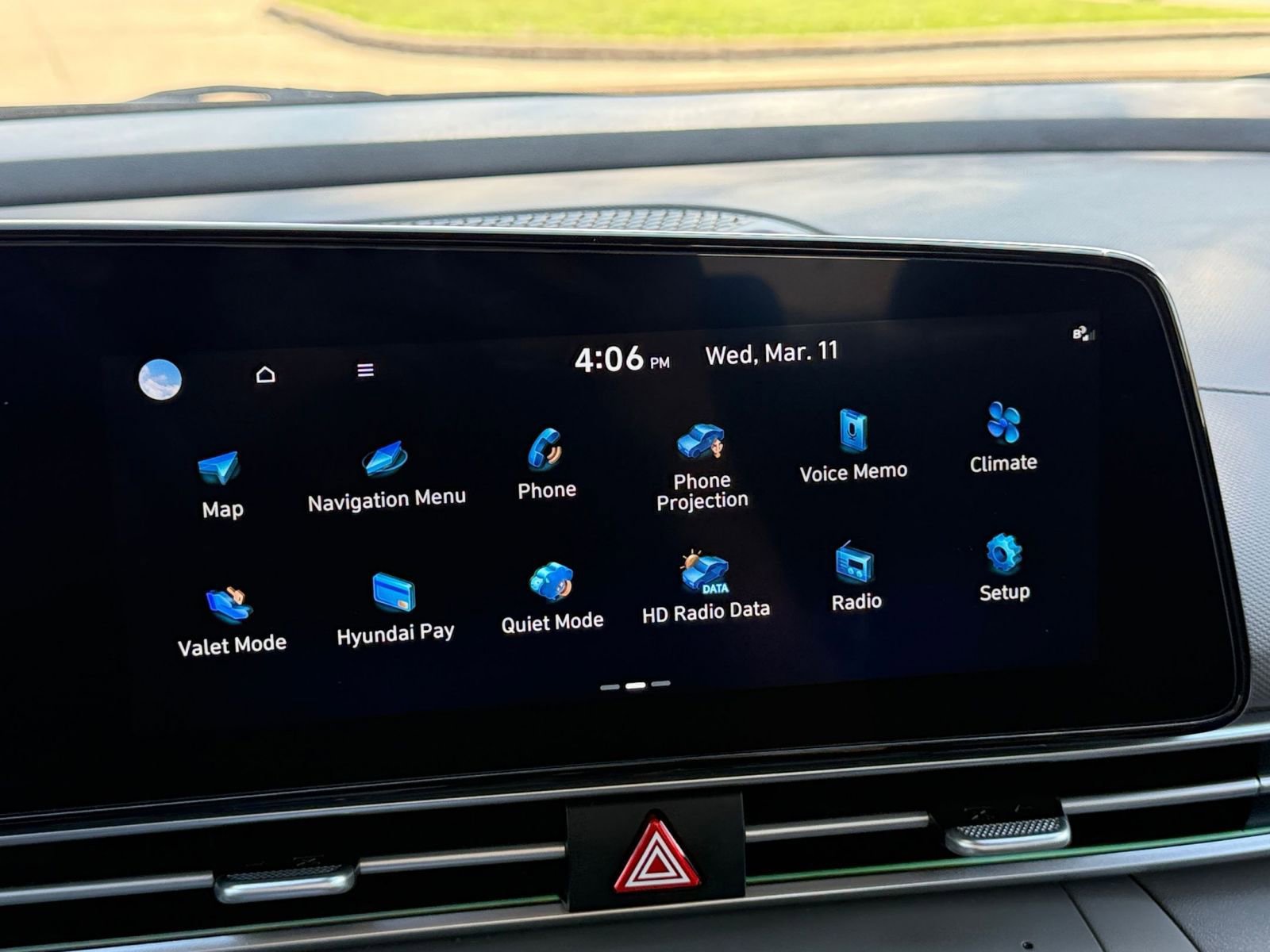 Used 2025 Hyundai Elantra SEL image 21