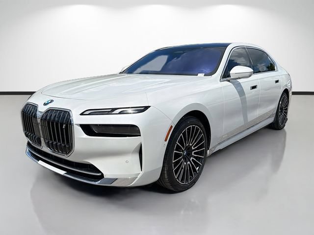 Used 2025 BMW i7 eDrive50 w/ Premium Package RWD image 7