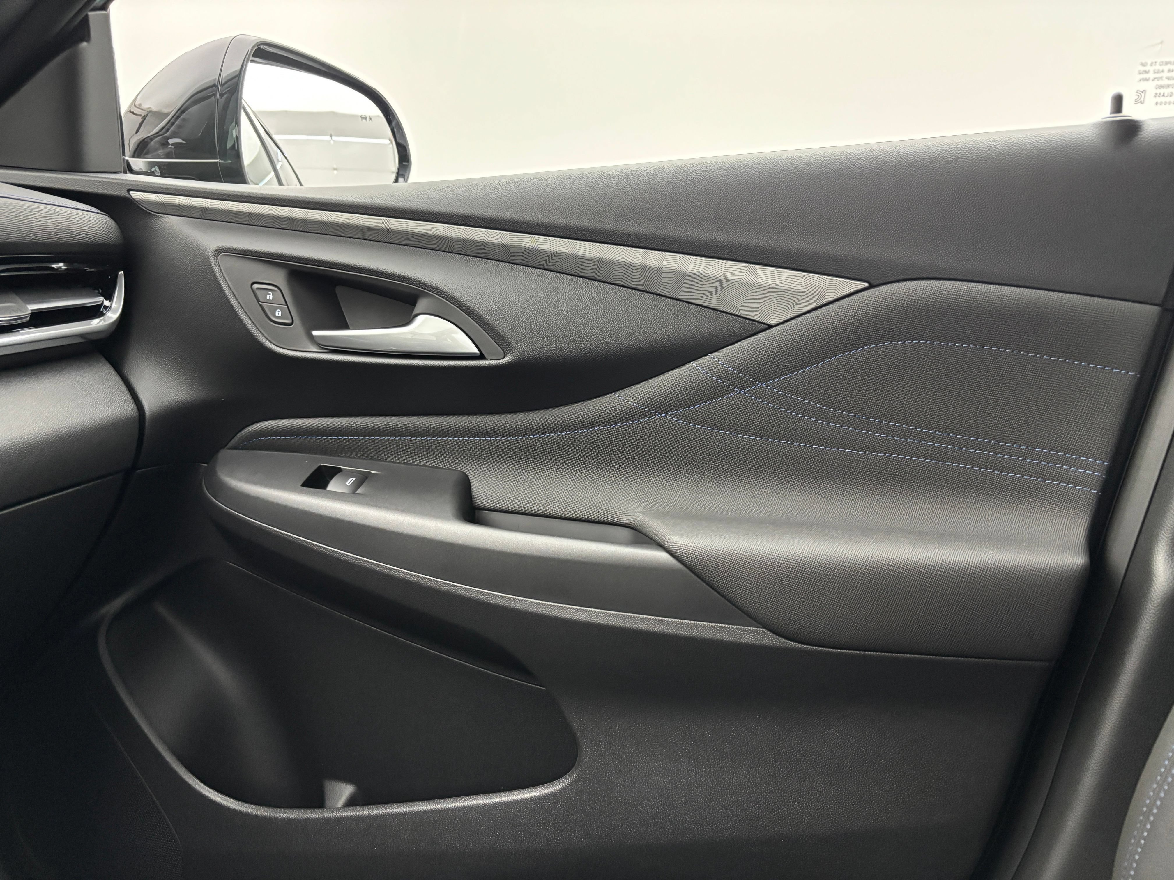 New 2026 Buick Envista Sport Touring w/ Convenience I Package FWD image 37