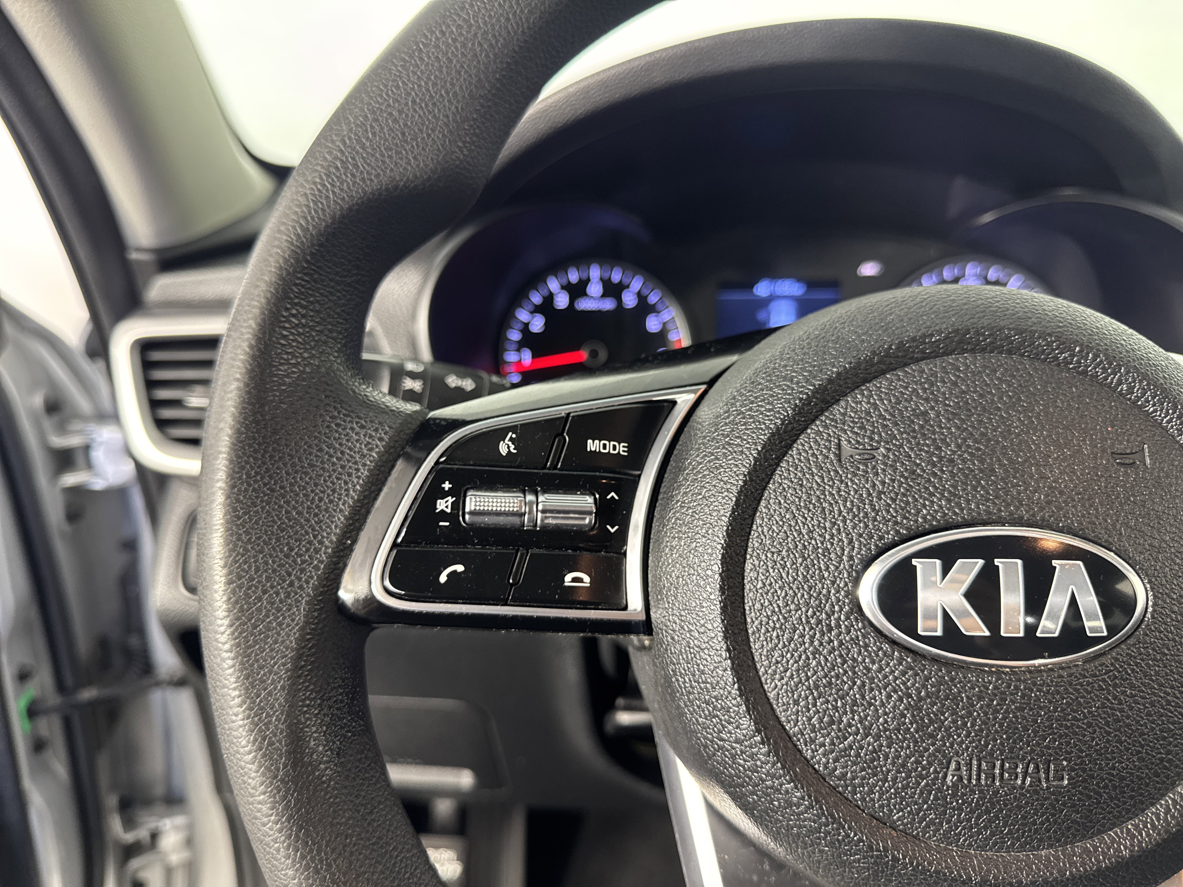 Used 2020 Kia Optima LX FWD image 21