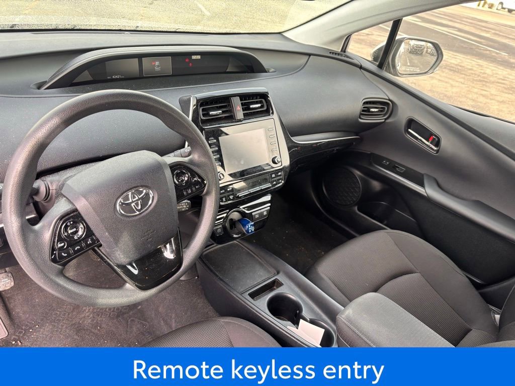Used 2022 Toyota Prius L Eco FWD image 3