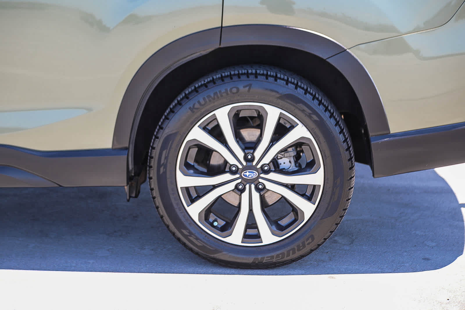 Used 2020 Subaru Forester Limited AWD/4WD image 11