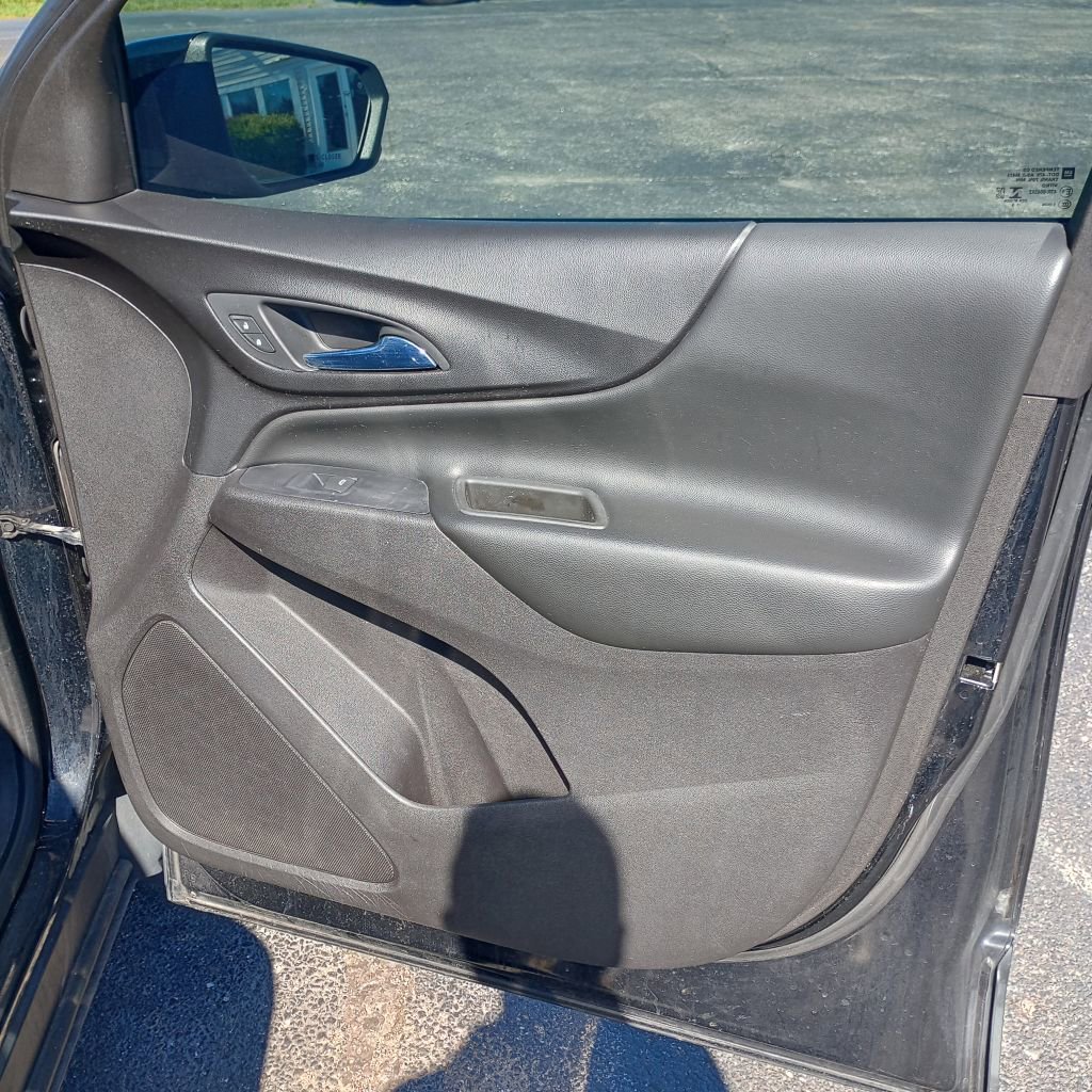 Used 2020 Chevrolet Equinox LT image 22