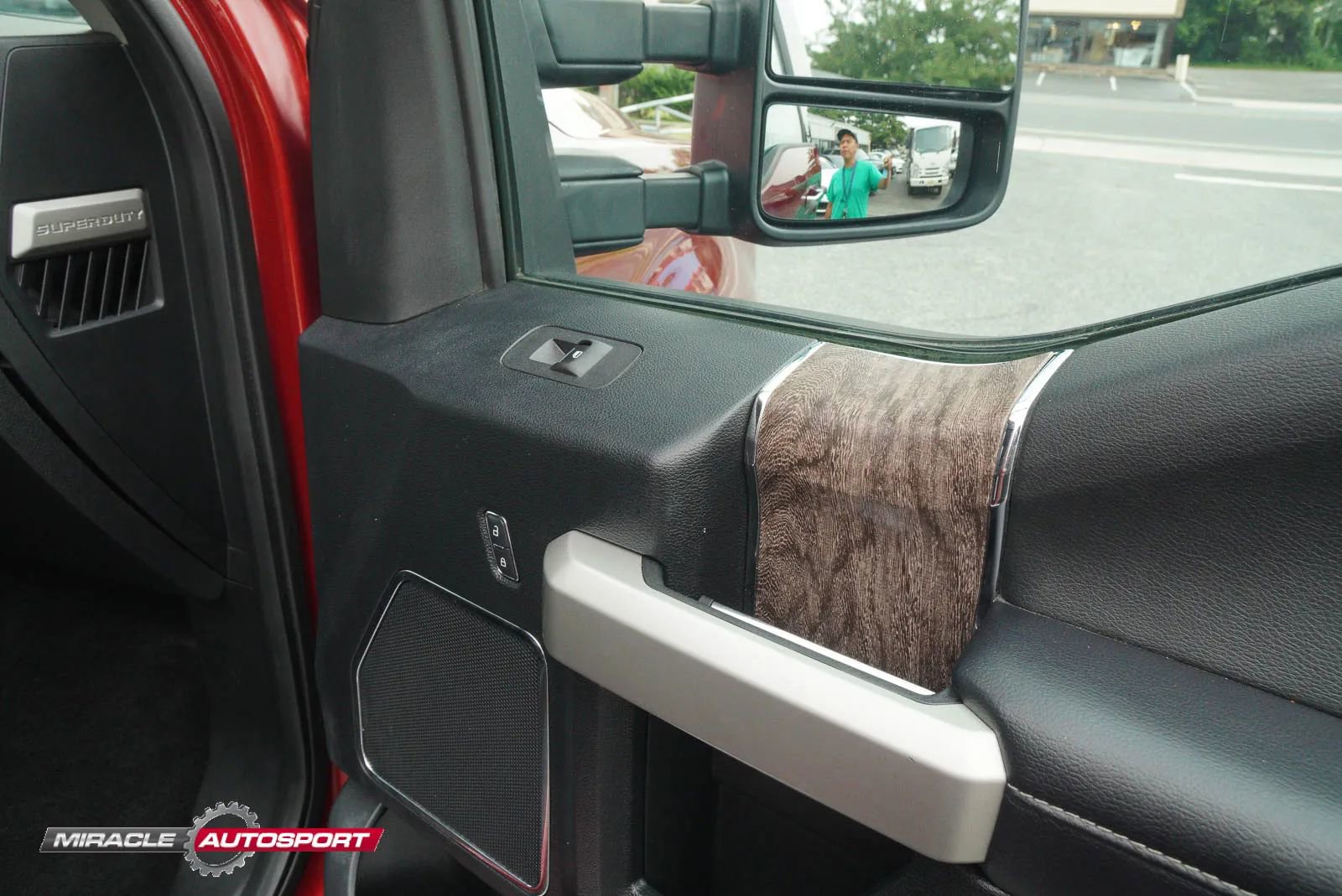 Used 2017 Ford F350 Lariat w/ Lariat Ultimate Package image 30