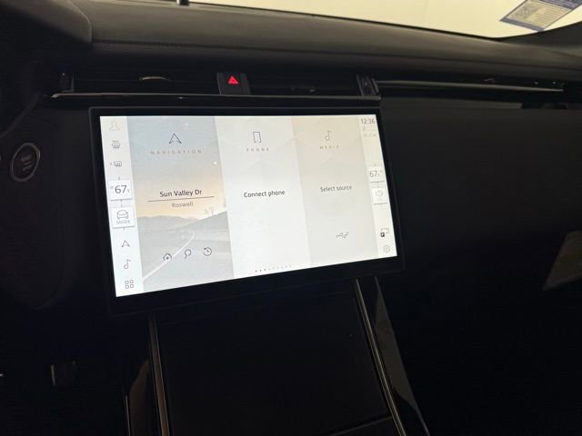 New 2026 Land Rover Range Rover Velar Dynamic SE image 21