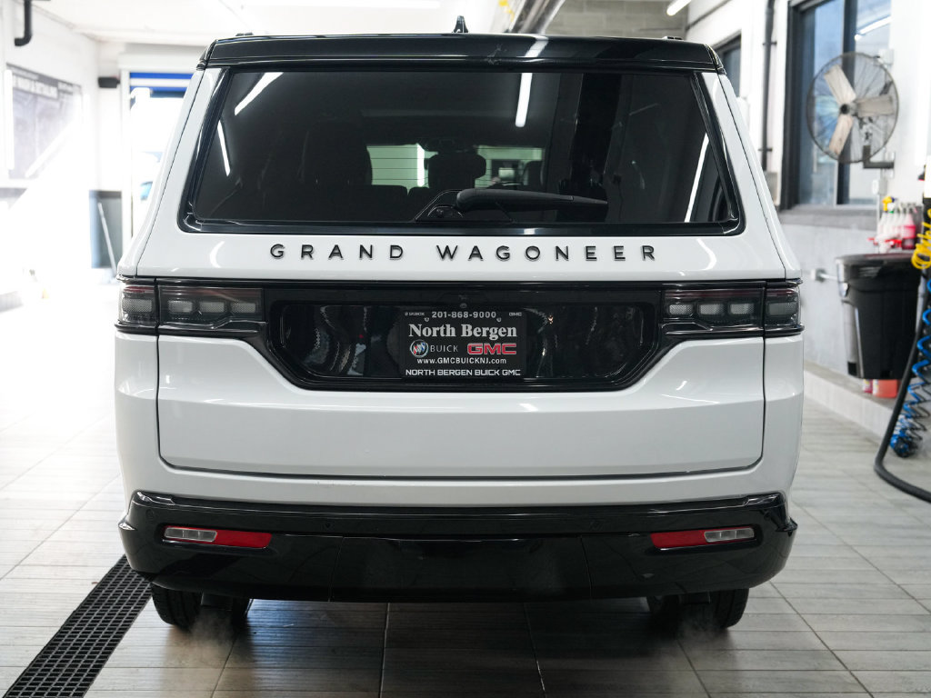 Used 2024 Jeep Grand Wagoneer L Series II w/ Quick Order Packagew 28T AWD/4WD image 7