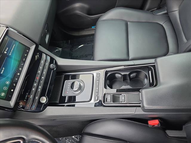 Used 2019 Jaguar F-PACE Premium AWD/4WD image 24