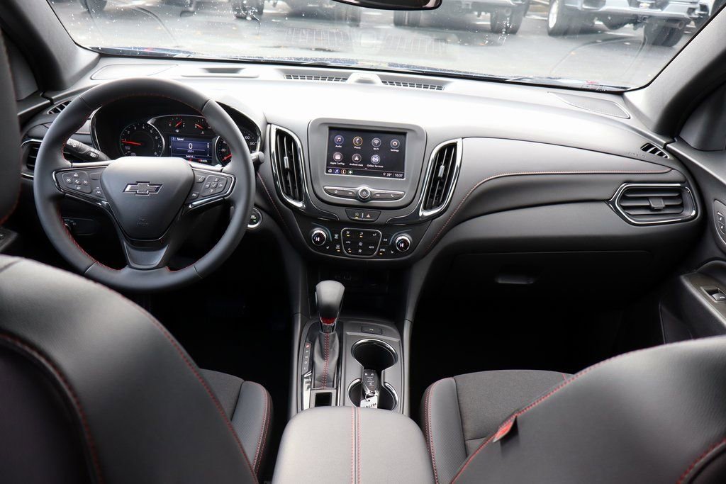 Used 2023 Chevrolet Equinox RS w/ LPO, Floor Liner Package image 15