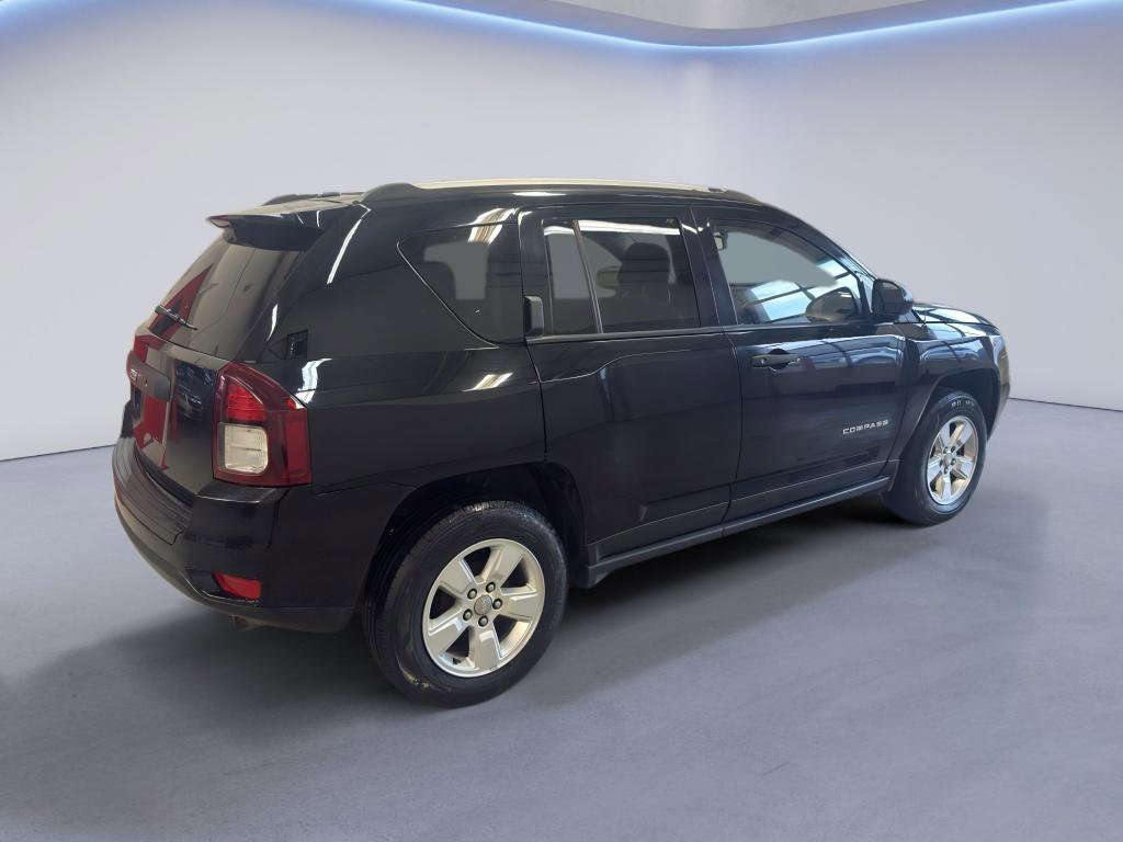 Used 2016 Jeep Compass Sport FWD image 7