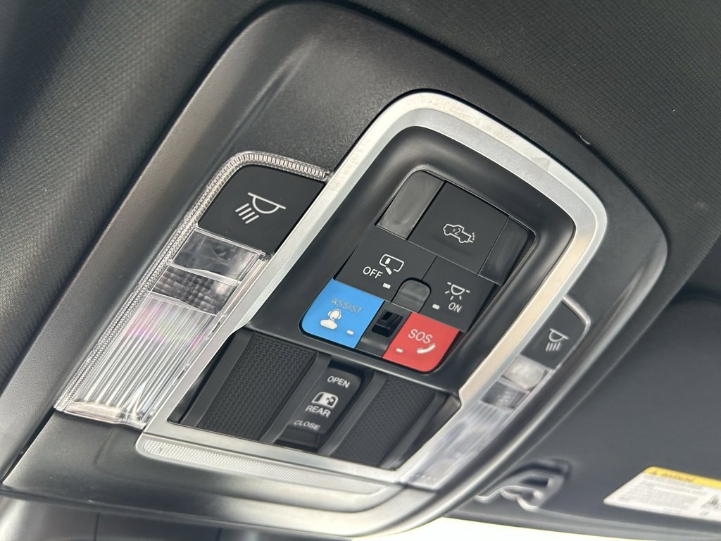 New 2025 RAM 2500 Limited image 24