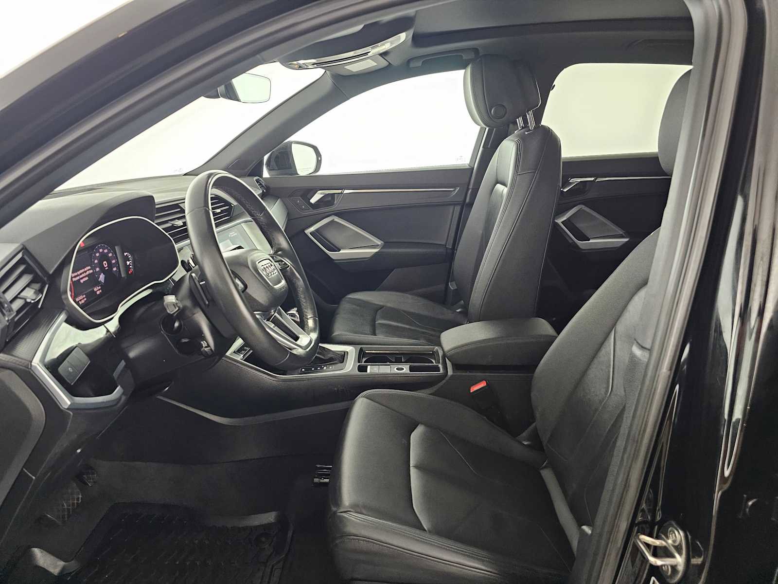 Used 2021 Audi Q3 2.0T Premium w/ Convenience Package AWD/4WD image 20