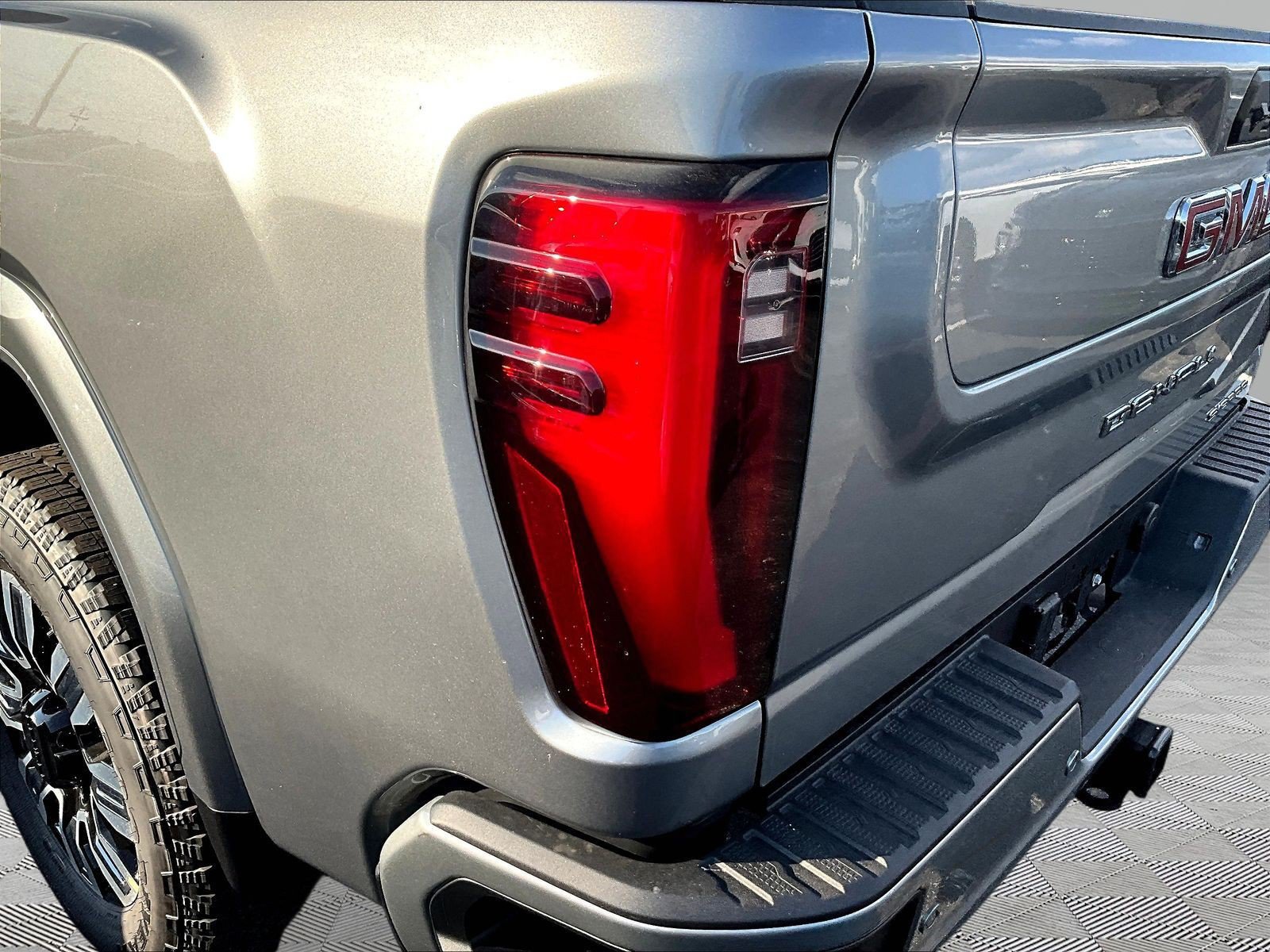 New 2026 GMC Sierra 3500 Denali w/ Denali Reserve Package AWD/4WD image 15