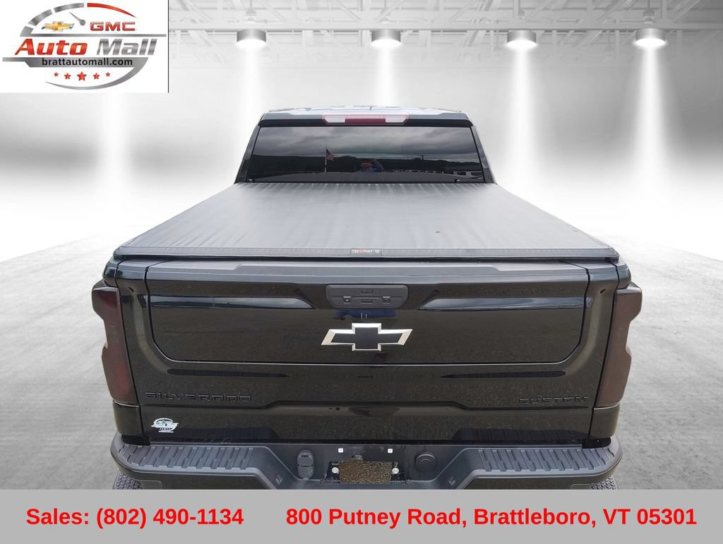 Used 2021 Chevrolet Silverado 1500 Custom Trail Boss w/ Midnight Edition AWD/4WD image 30