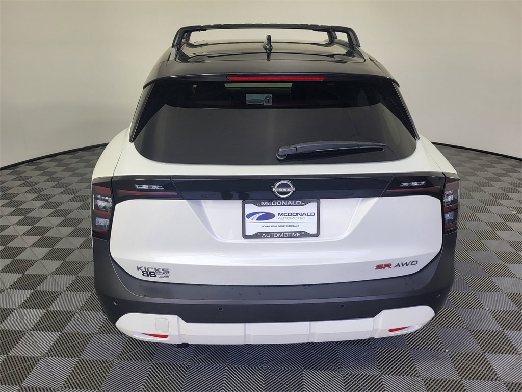 New 2025 Nissan Kicks SR w/ SR Premium Package image 20