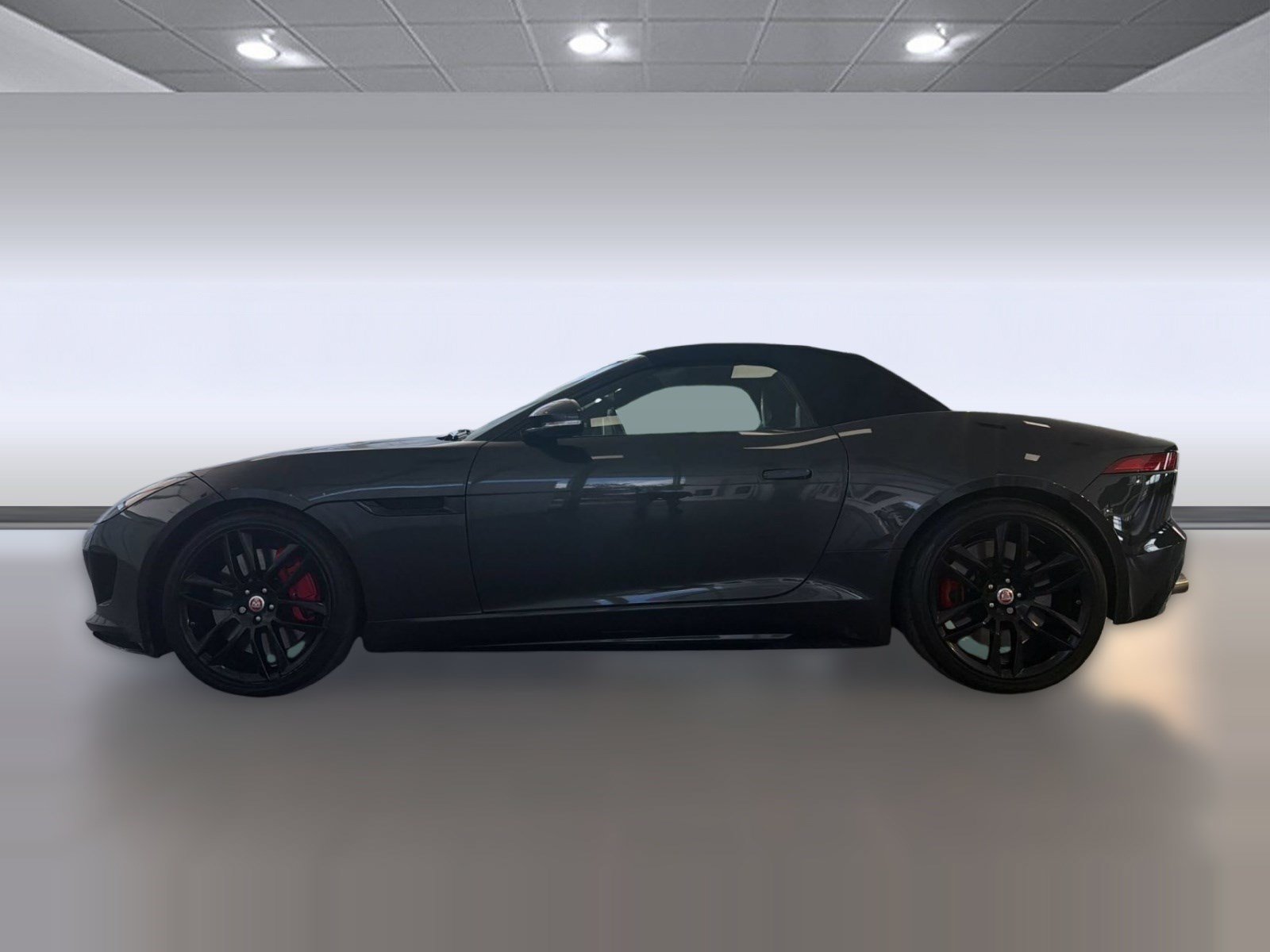 Used 2016 Jaguar F-TYPE R AWD/4WD image 2