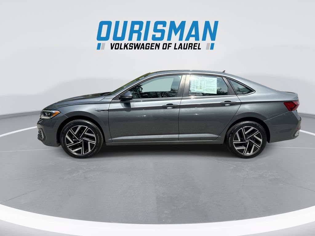 Used 2023 Volkswagen Jetta SEL FWD image 5