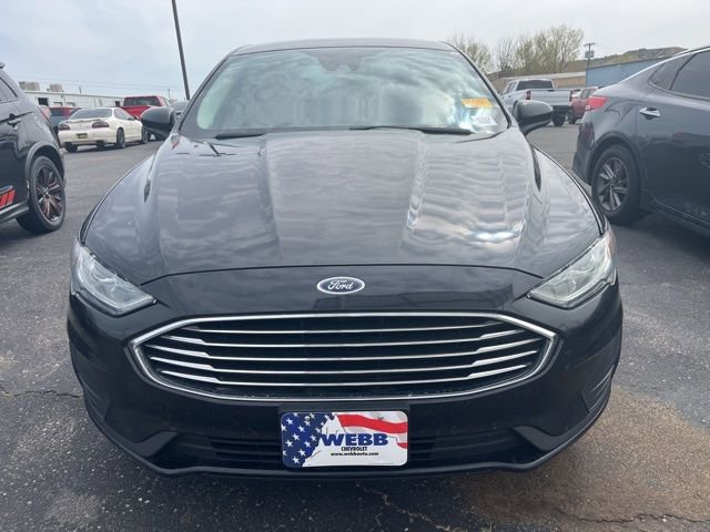 Used 2020 Ford Fusion SE image 2