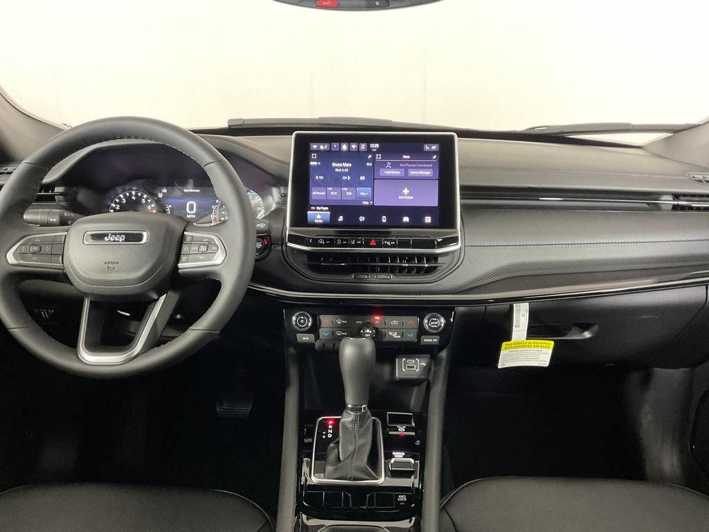 Used 2026 Jeep Compass Limited AWD/4WD image 15