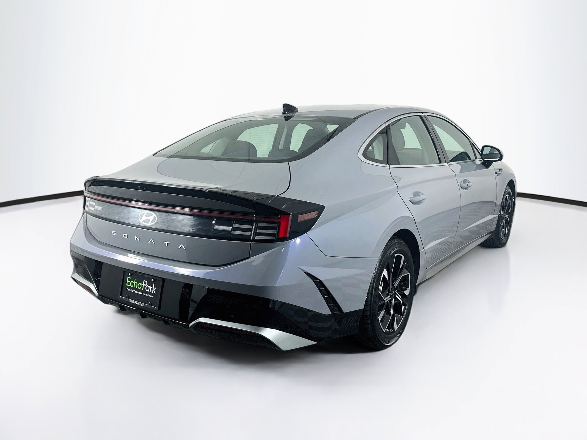 Used 2025 Hyundai Sonata SEL FWD image 9