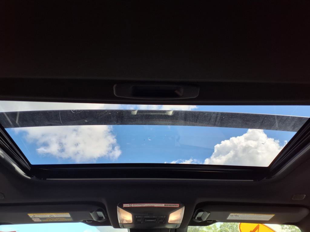 Used 2024 Toyota RAV4 SE image 5