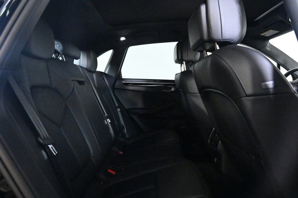 Used 2025 Porsche Macan S image 19
