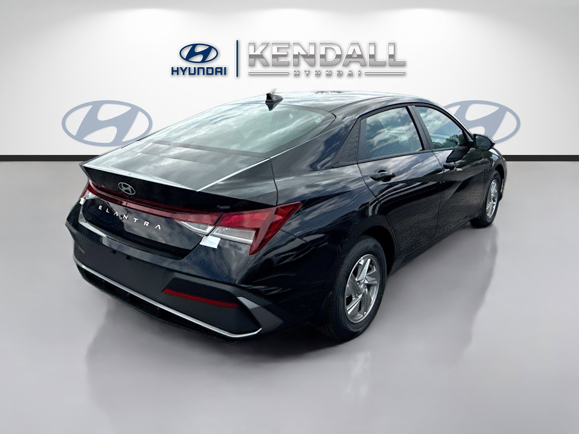 New 2026 Hyundai Elantra SE FWD image 6