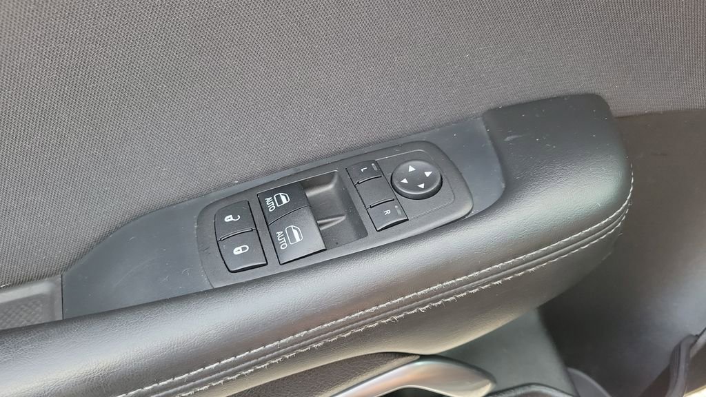 Used 2022 Dodge Charger SXT image 23