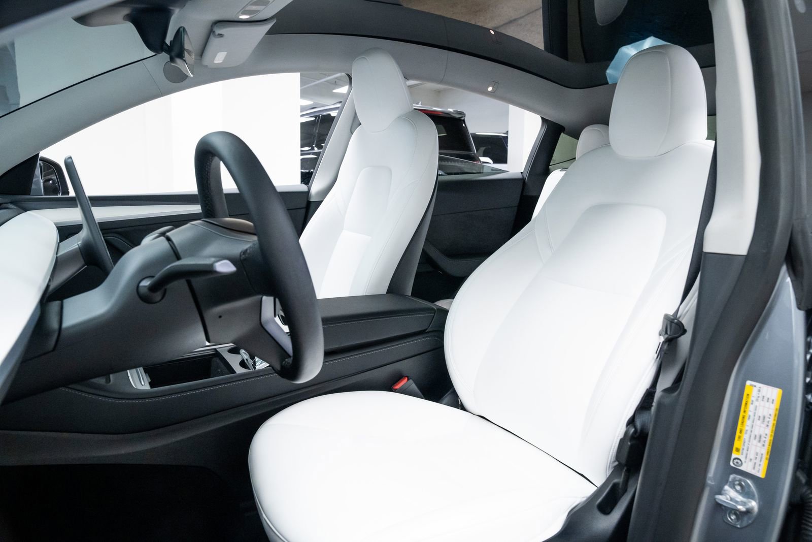 Used 2024 Tesla Model Y Performance image 16