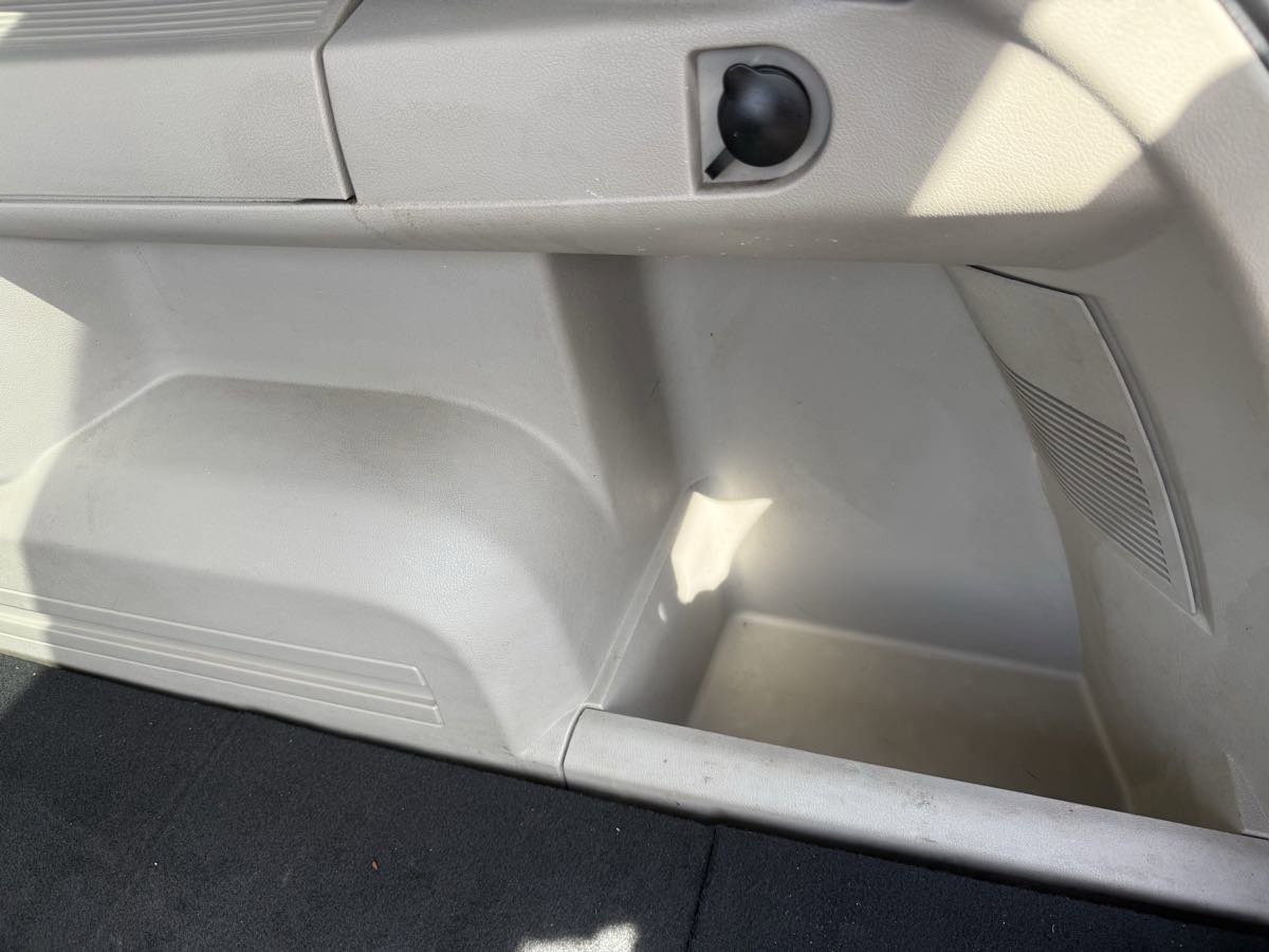 Used 2005 Dodge Magnum SE RWD image 30
