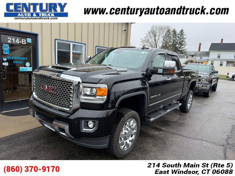 Used 2017 GMC Sierra 2500 Denali w/ Duramax Plus Package AWD/4WD image 1