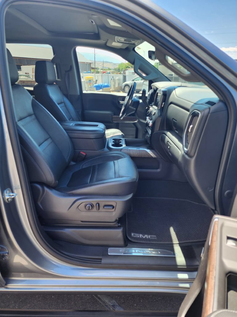 Used 2021 GMC Sierra 1500 Denali w/ Denali Ultimate Package AWD/4WD image 11