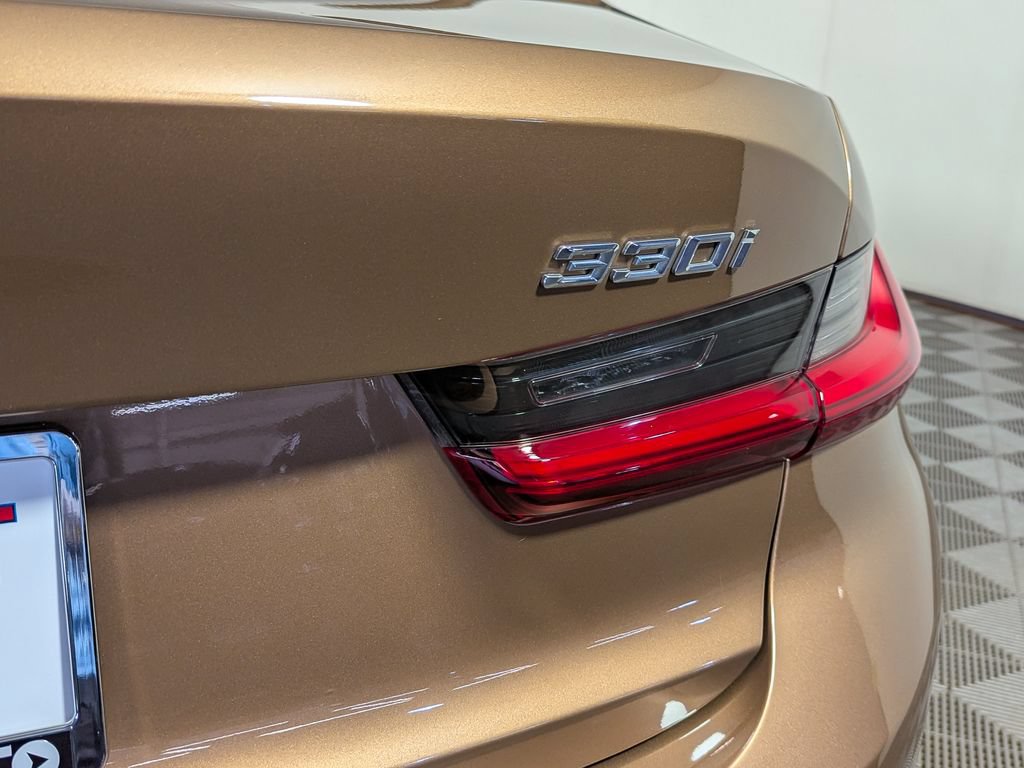 Used 2019 BMW 330i xDrive Sedan w/ Convenience Package AWD/4WD image 12