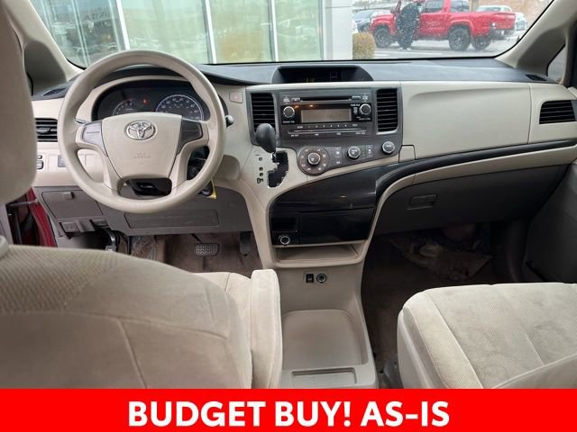 Used 2014 Toyota Sienna L image 13