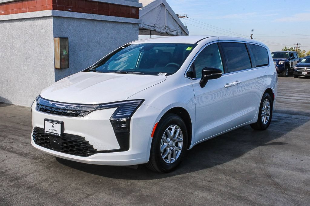 New 2027 Chrysler Pacifica Select FWD image 4