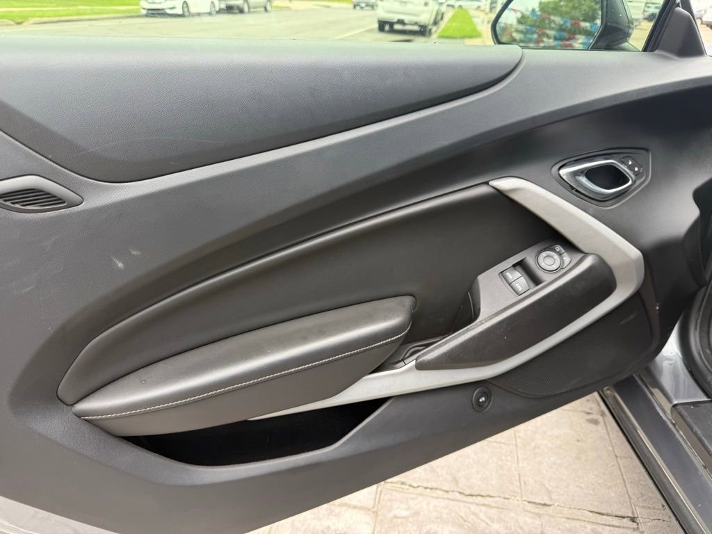 Used 2021 Chevrolet Camaro LS RWD image 8