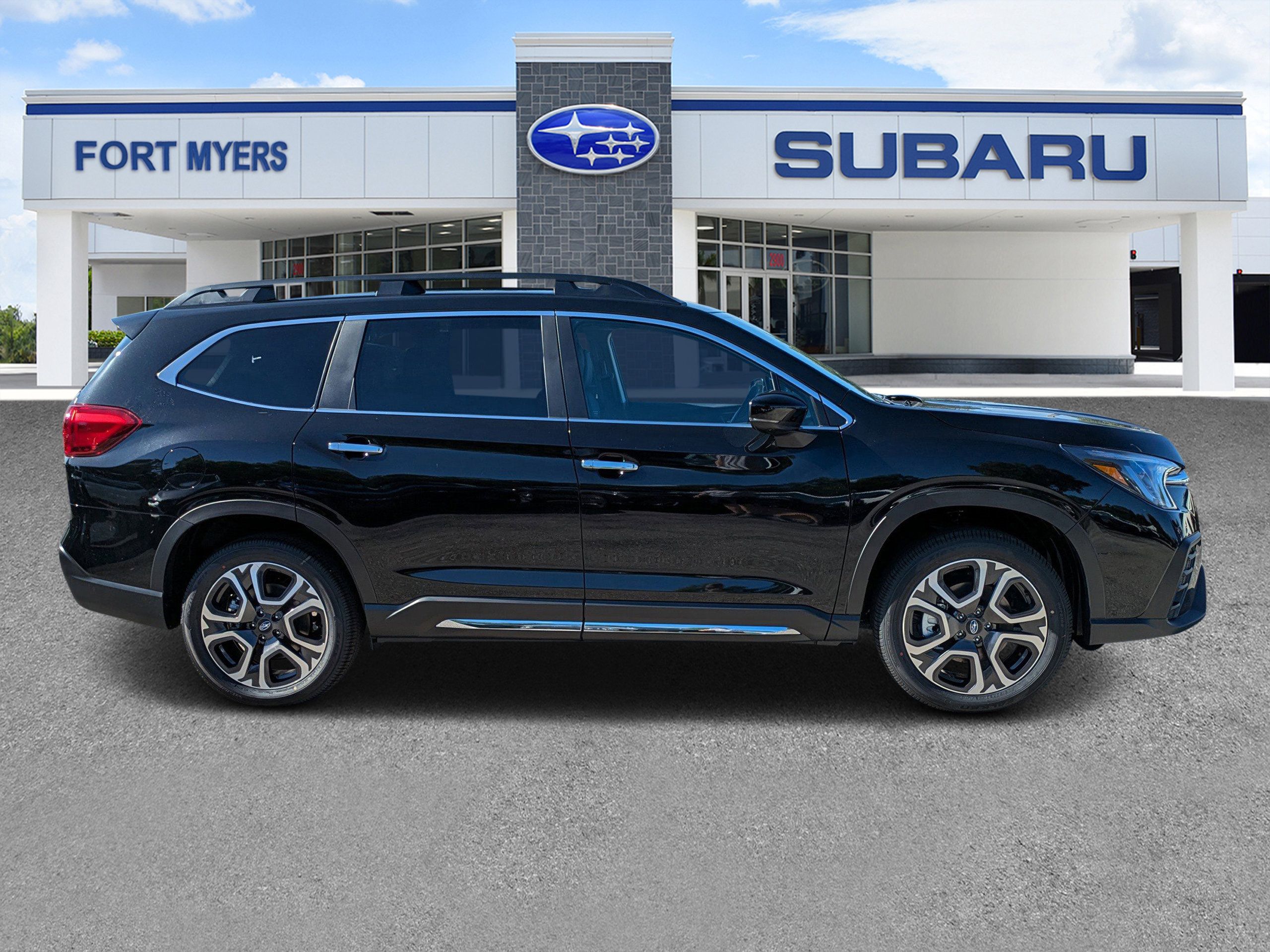 New 2025 Subaru Ascent Touring image 4