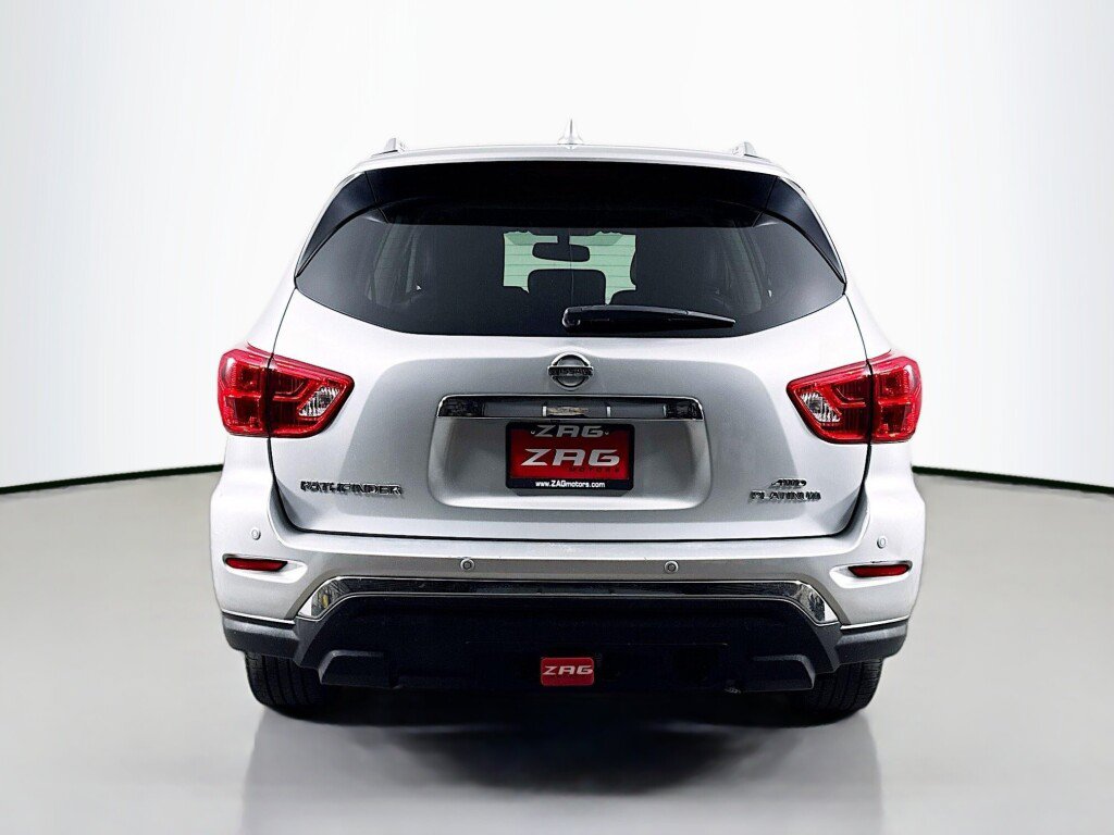 Used 2020 Nissan Pathfinder Platinum AWD/4WD image 4