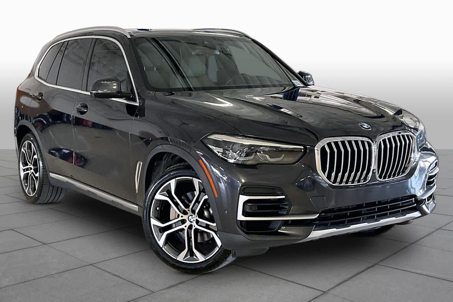 Used 2022 BMW X5 sDrive40i w/ Premium Package RWD image 2
