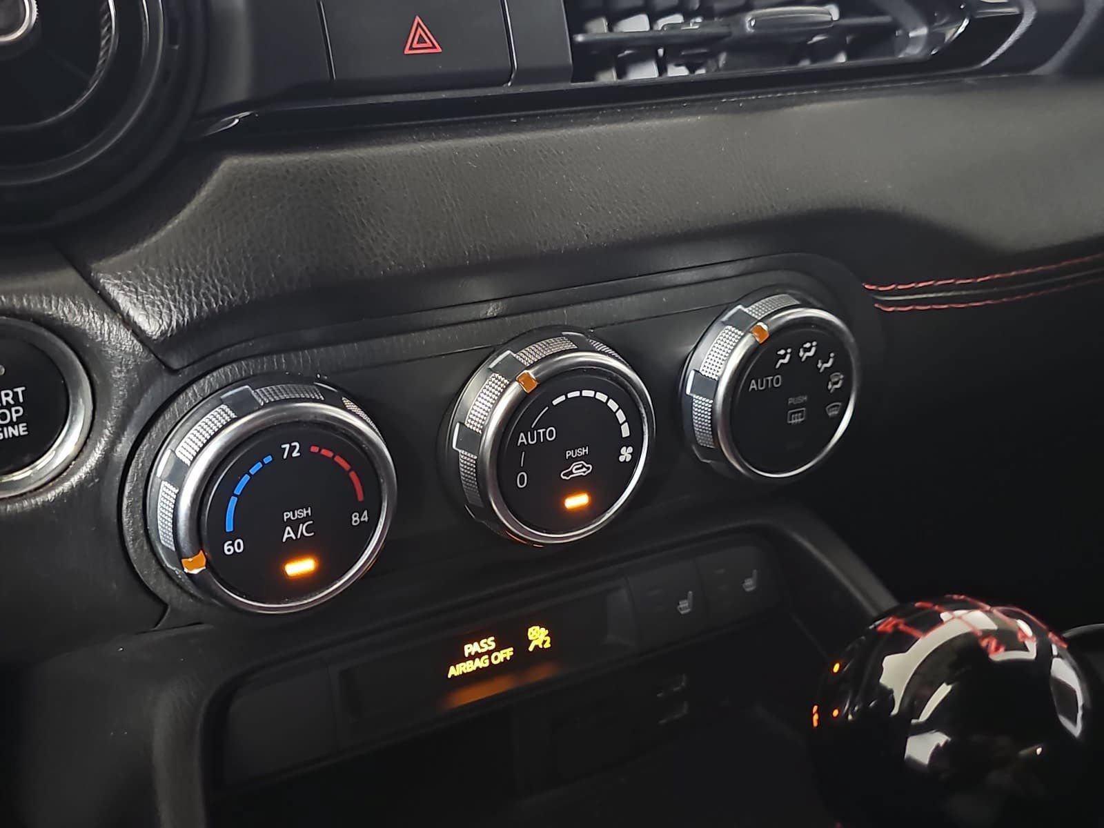 Used 2018 MAZDA MX-5 Miata Grand Touring RWD image 17