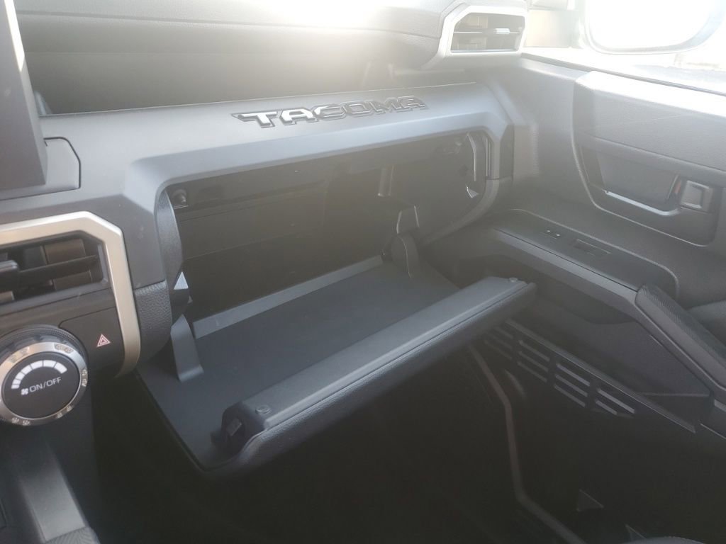 Used 2024 Toyota Tacoma SR image 21